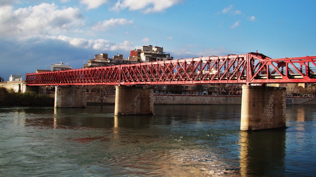 Estat actual del viaducte del riu Ebre a Tortosa. Foto: Adrià Pàmies, 2013.